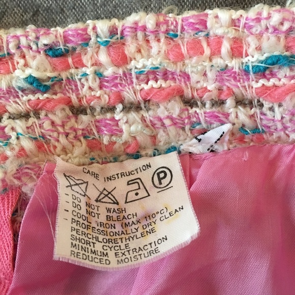 Ungaro Paralléle pink bouclé wool pencil skirt - Picture 4 of 4